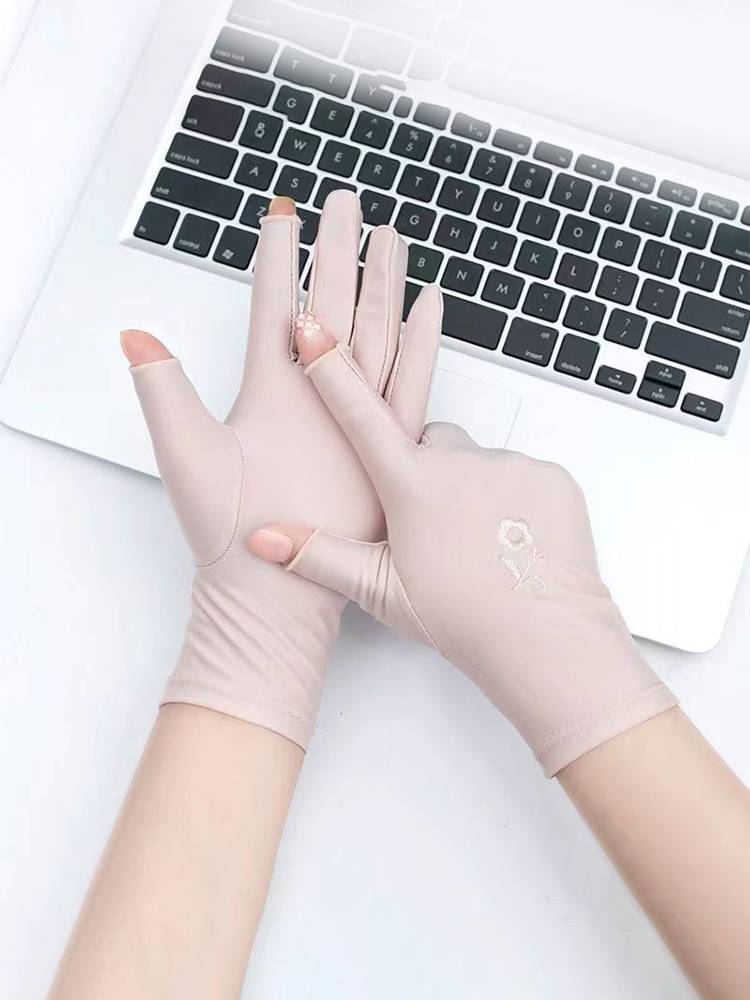 Summer two -finger sunscreen glove female thin spring and autumn riding driving ice silk embroidery elastic touch screen dew
