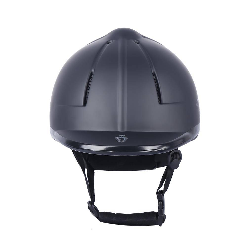 The horse helmets regulate the knight's helmets and the riding hand on the horse