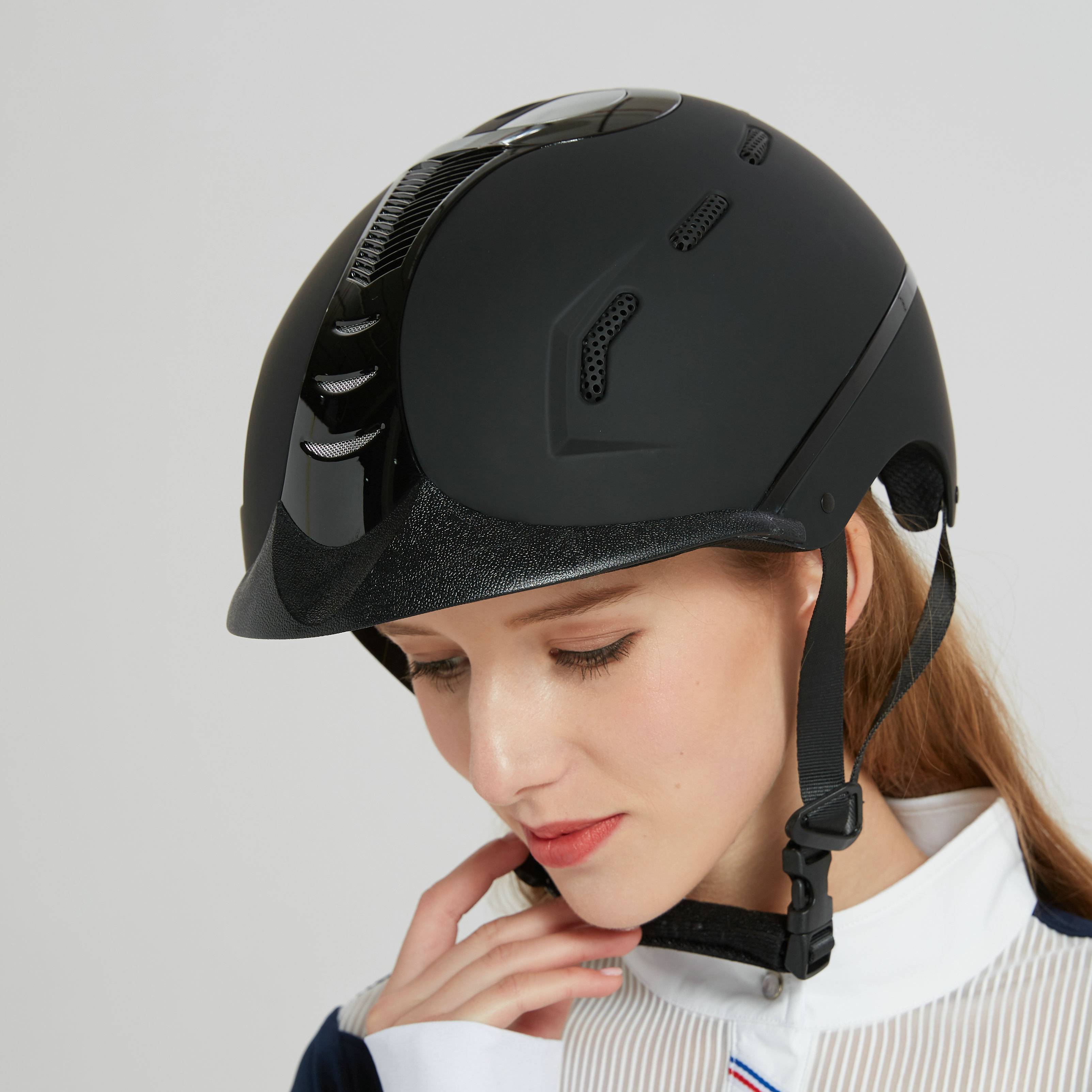Factory quality equestrian helmet riding helmet obstacle equestrian helmet breathable equestrian equestrian pups male daughter