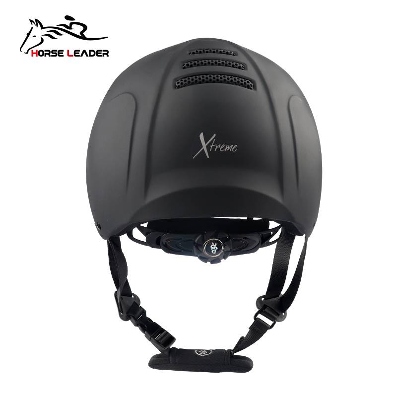 The horse helmets regulate the general cycling of young men and women, and the props of the horse