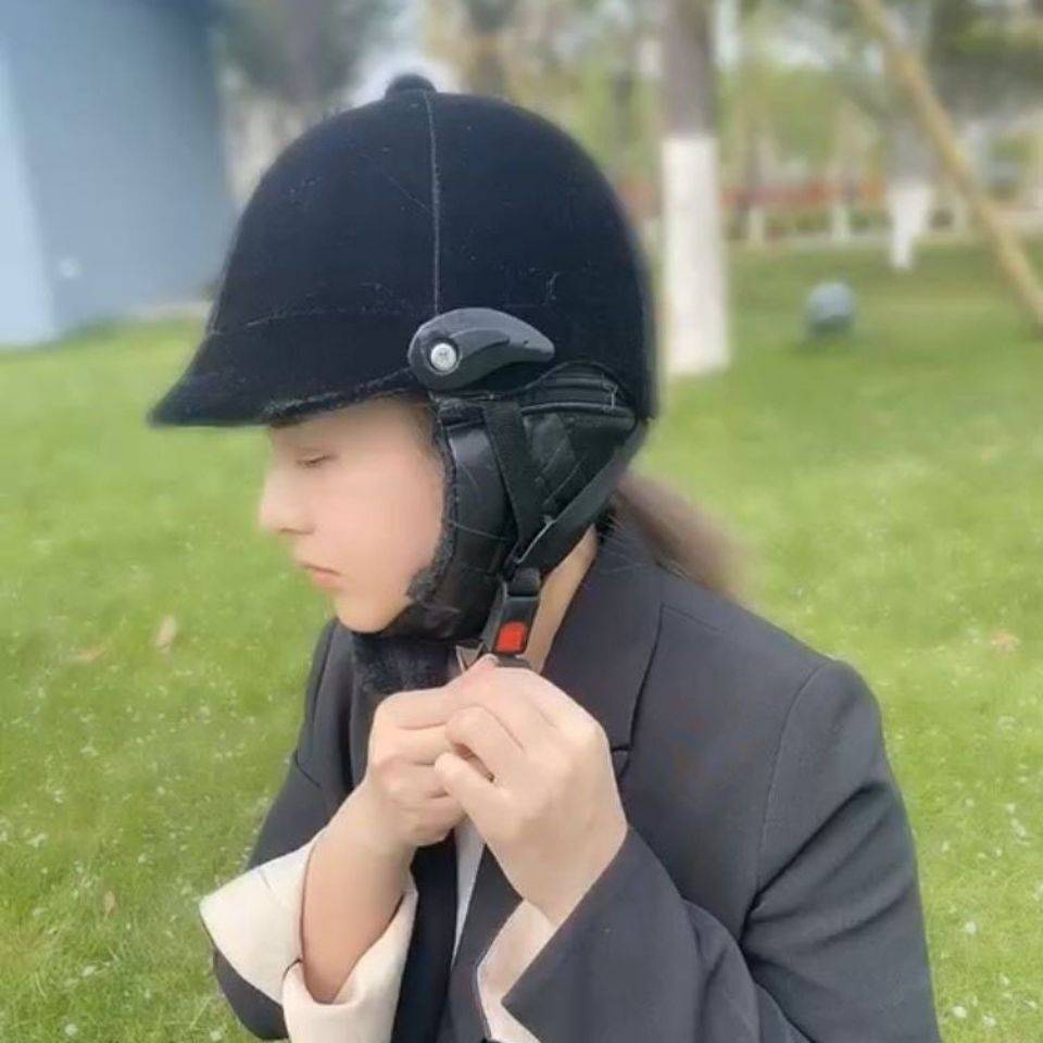 Men and women adult air -breathable equestrian helmets ride hats can adjust equestrian helmet riding helmet horses, equestrian equipment