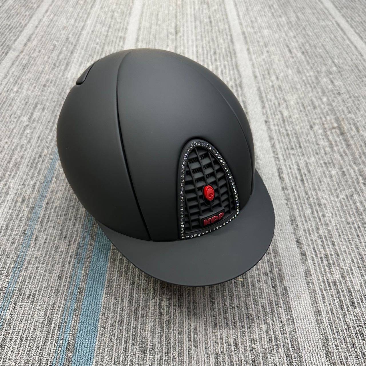 Italian imported KEP adult children's equestrian horse riding helmet black color band knight helmet obstacle helmet