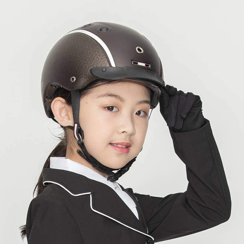 German Casco Children's Equestrian helmet is comfortable, safe, breathable, super light adjustable, original import