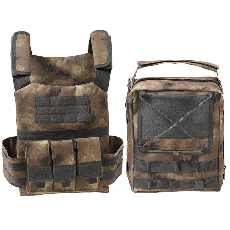 Children's tactical vest three -level armored helmet combat CS battle -terrorism vest outdoor protection equipment