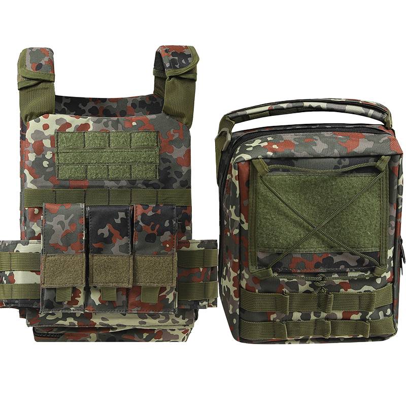 Children's tactical vest three -level armored helmet combat CS battle -terrorism vest outdoor protection equipment