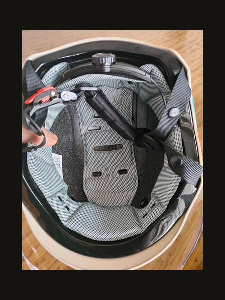 Electric vehicle helmet Cashier Magic Patch Khan Mustang Motorcycle Motorcyle Helmet Cable Sponge Disassembly Accessories
