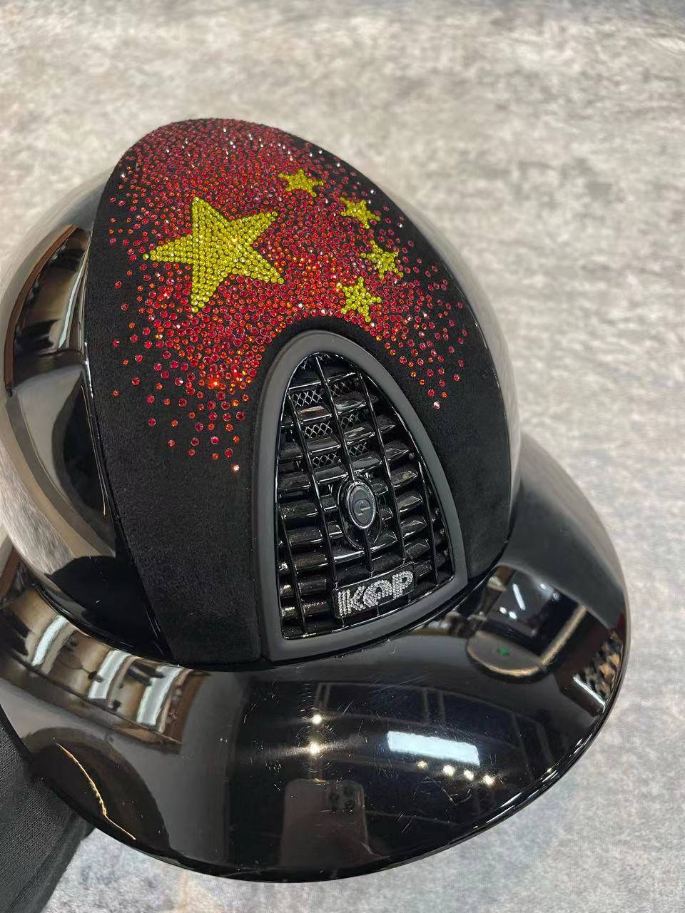 Italy imported KEP equestrian helmet full drill red star equestrian equestrian equestrian equestrian supplies