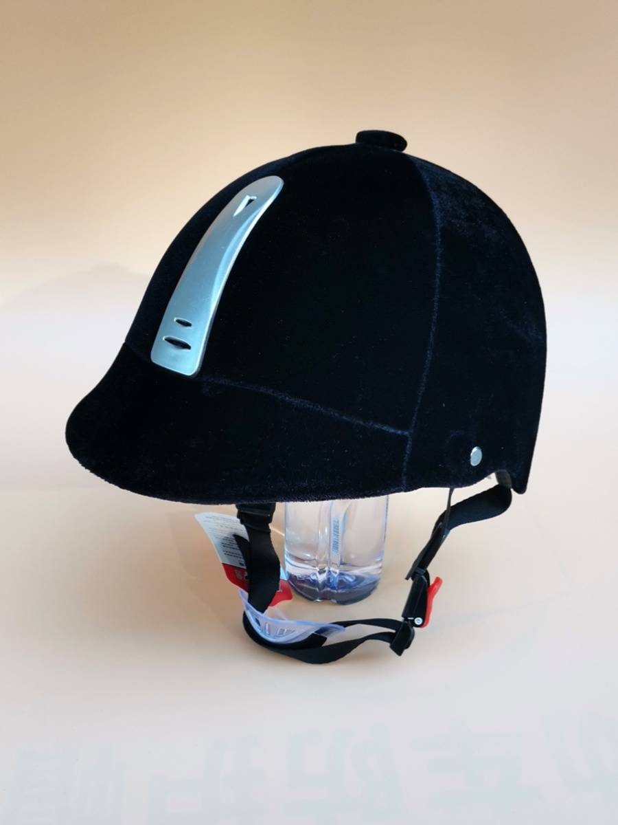 The horse hat rides the horse helmet, the man and the woman protect the summer helmet from the user, the man and the woman lightly velvet, the half-winter, the four seasons