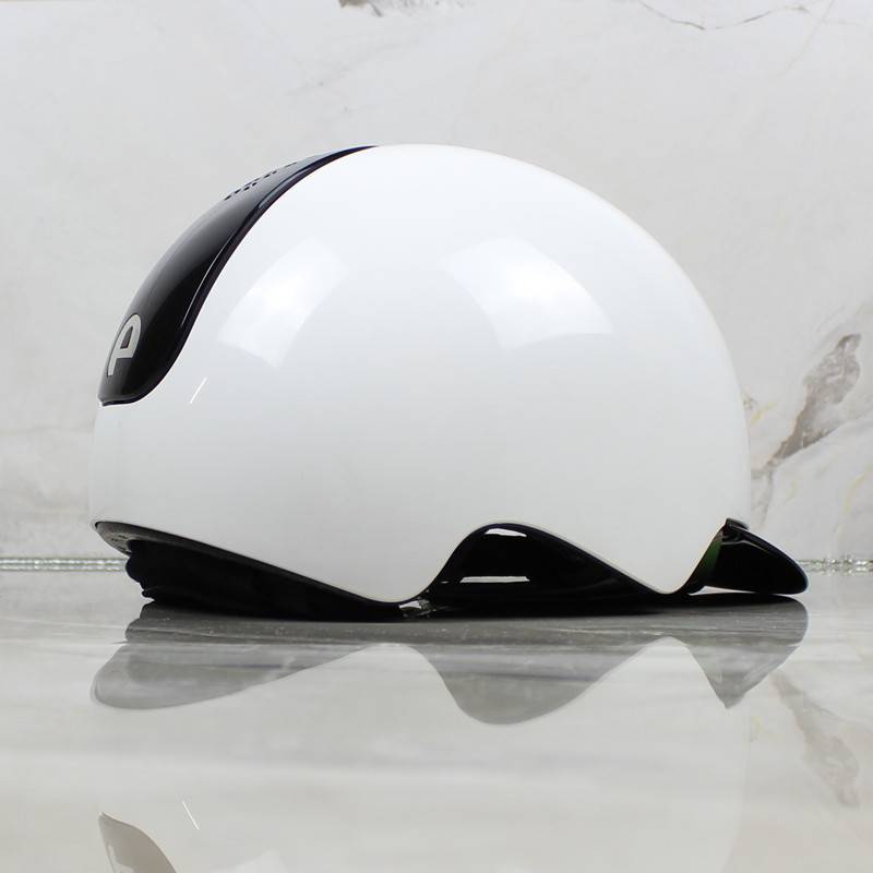 EQUIVALENT AIR-TRAFFIC HELMET FOR GIRLS AND BOYS IMPORTED FROM ITALY