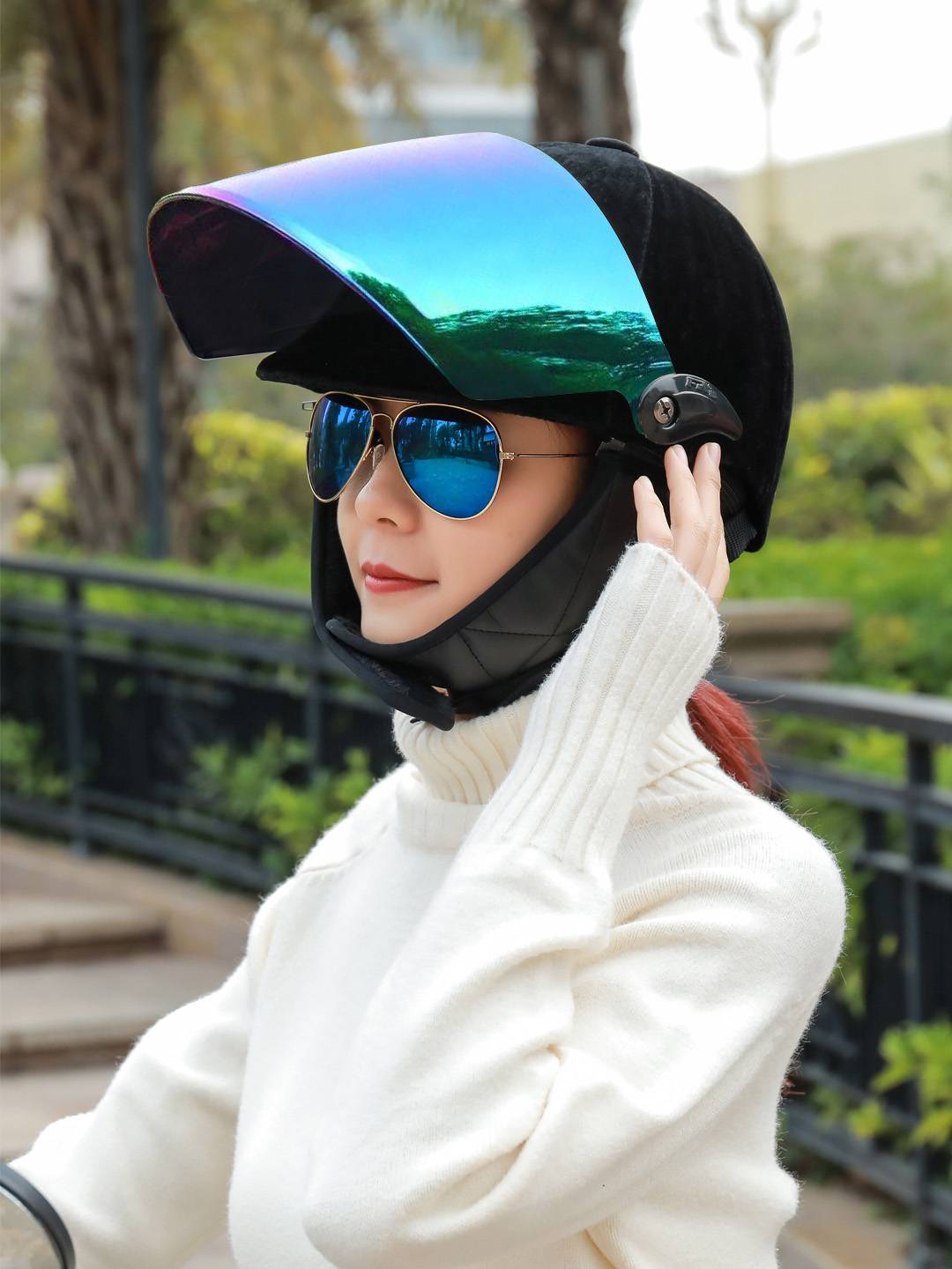 Electric vehicle velvet helmet new national standard sunscreen women's equestrian warm four seasons half -helmet battery car hard cap