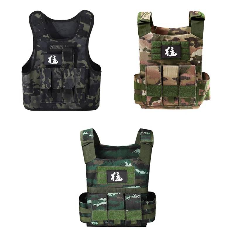 Children's tactical vest multifunctional camouflage men's combat vest CS special forces equipment anti -bullet clothes eat chicken three -level armor