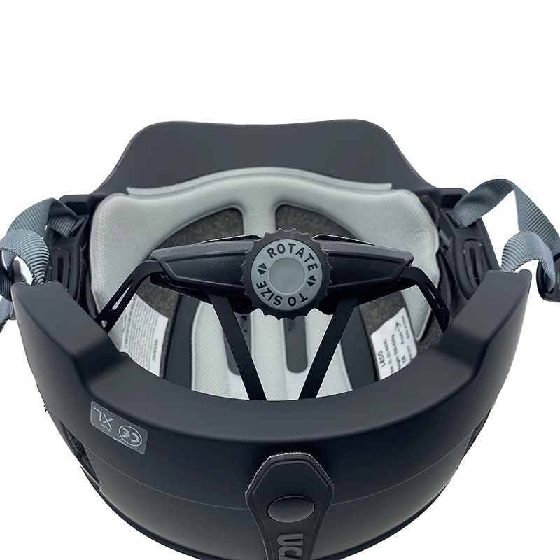 Protection equipment for high-quality outdoor riding of a Matt-code security-certified helmet for the training of men and women in hats and horses