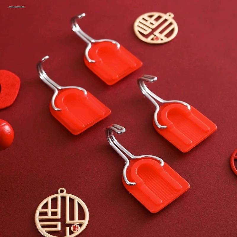 U -shaped small plastic hook strong sticky hook with sound hanging map gift accessories horseshoe -shaped cloth hook wall surface