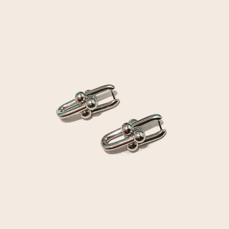 Live Source Explosion Heavy Industry T Link Chain Larr earrings U -shaped horseshoe trumpet 2 Bamboo earrings