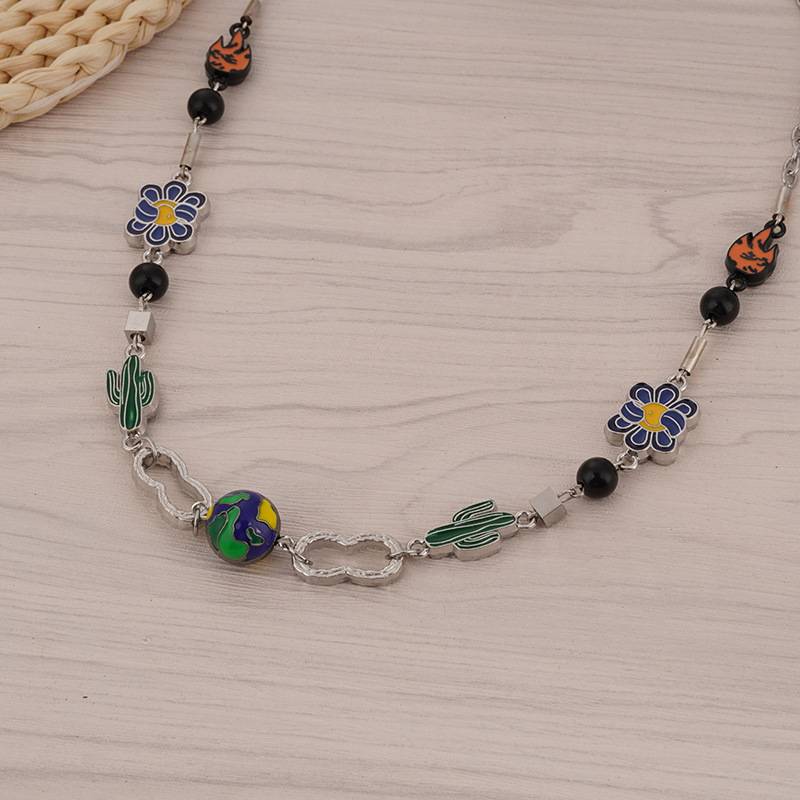 2022 Tide Brand Fairy Palm Horseshoe Iron necklace Men's Women's Niche Designs Wang Dadao Duan Yien the same hip -hop style