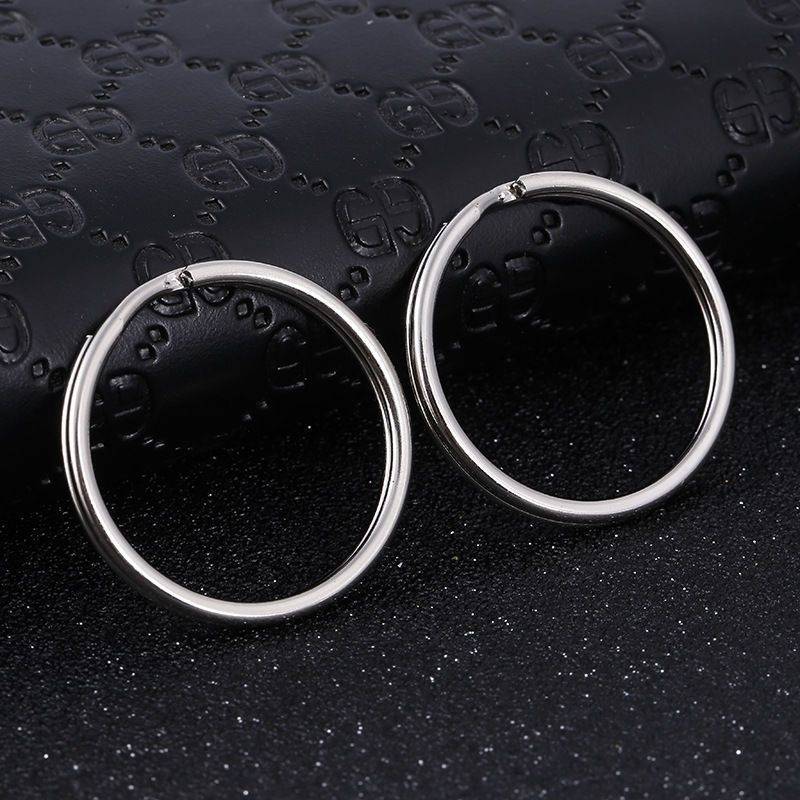 20 key rings (30 mm diameter)