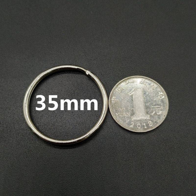 10 key rings (35 mm in diameter)