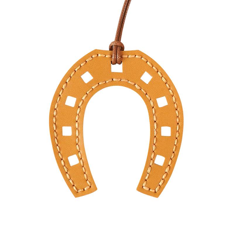DIY handmade horseshoe hanging decoration leather car small horseshoe iron vegetable basket fashion female cowhide U -shaped bag pendant tide