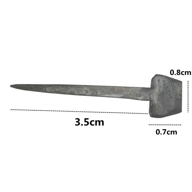 Handmade horseshoe nail special non -skid horsesholh nail horseshoe iron nails repair traditional craftsmanship with one palm