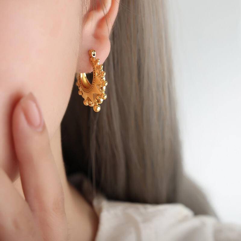 F944-GOLDEN EARRINGS