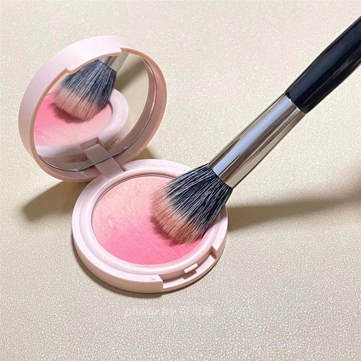 Powder brush is tender and good -looking, iron fan princess princess wool peak brush brush blush brush nose shadow brush horse hoof brush