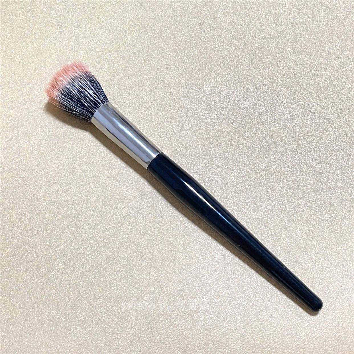 Powder brush is tender and good -looking, iron fan princess princess wool peak brush brush blush brush nose shadow brush horse hoof brush