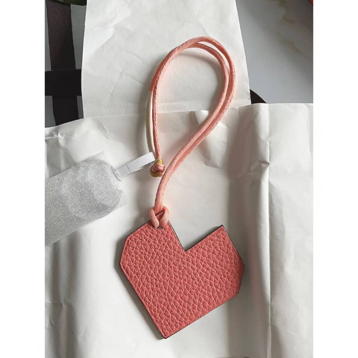 All -leather/sheepskin handmade pendant bag hanging ornamental horseshoe iron pendant car pendant keychain jewelry