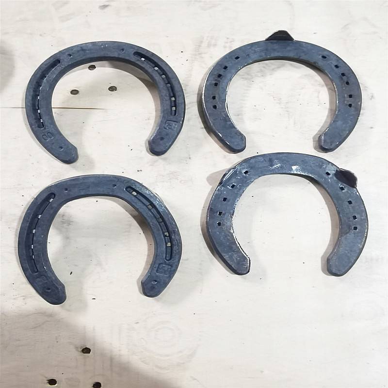 Warm -blooded horse palm disorder, horse racing forging steel hoof iron thickened and wide horses horses horses horses horsestewood tools to repair hoof