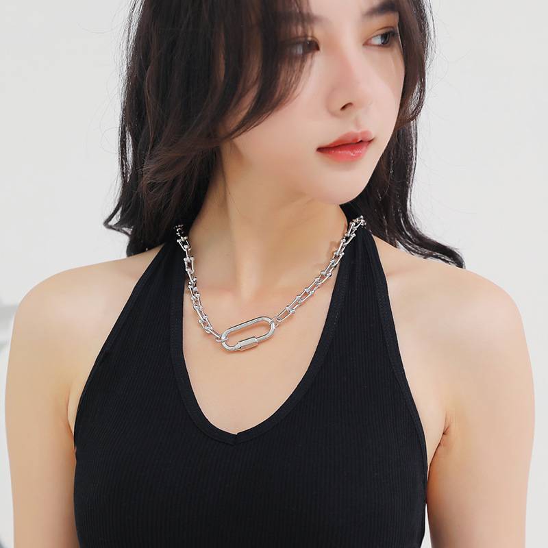 Niche high -end lightweight surface climbing necklace female ins hip -hop hippocampus bamboo bamboo jacking chain clavicle chain neck chain