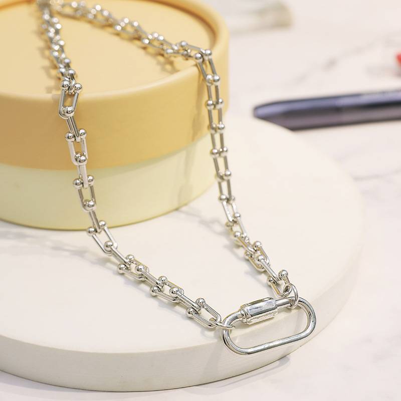 Niche high -end lightweight surface climbing necklace female ins hip -hop hippocampus bamboo bamboo jacking chain clavicle chain neck chain