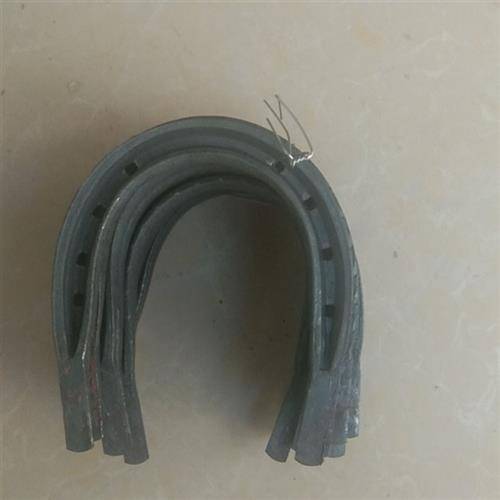Six holes with nails, eight centimeters