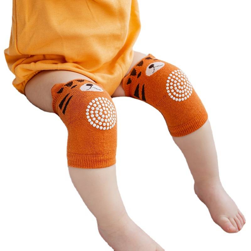 Dog elbows protect the joints dog protection knee clicks large dog golden retriever Alaska dog pressed leg protection legs warm sock set