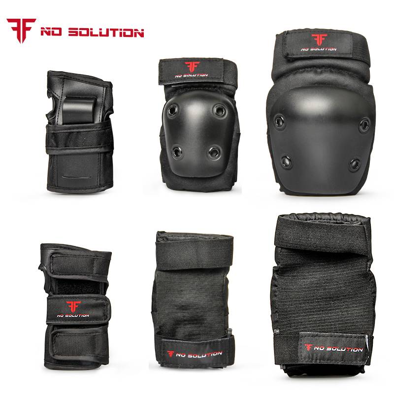 Undemover + elbow + knee