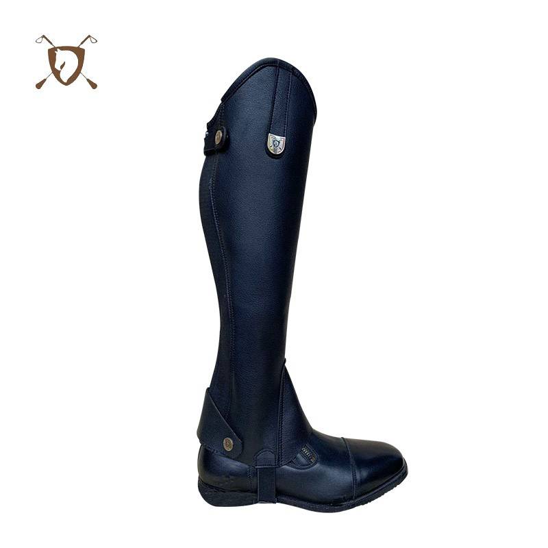 Children's equestrian legs protective men and women riding on their legs and horses and horses