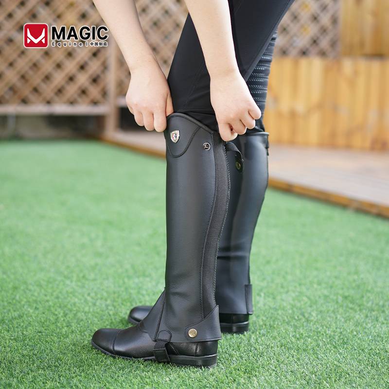 High-quality horse-backed man-to-man sports leg-wearing horse-to-man