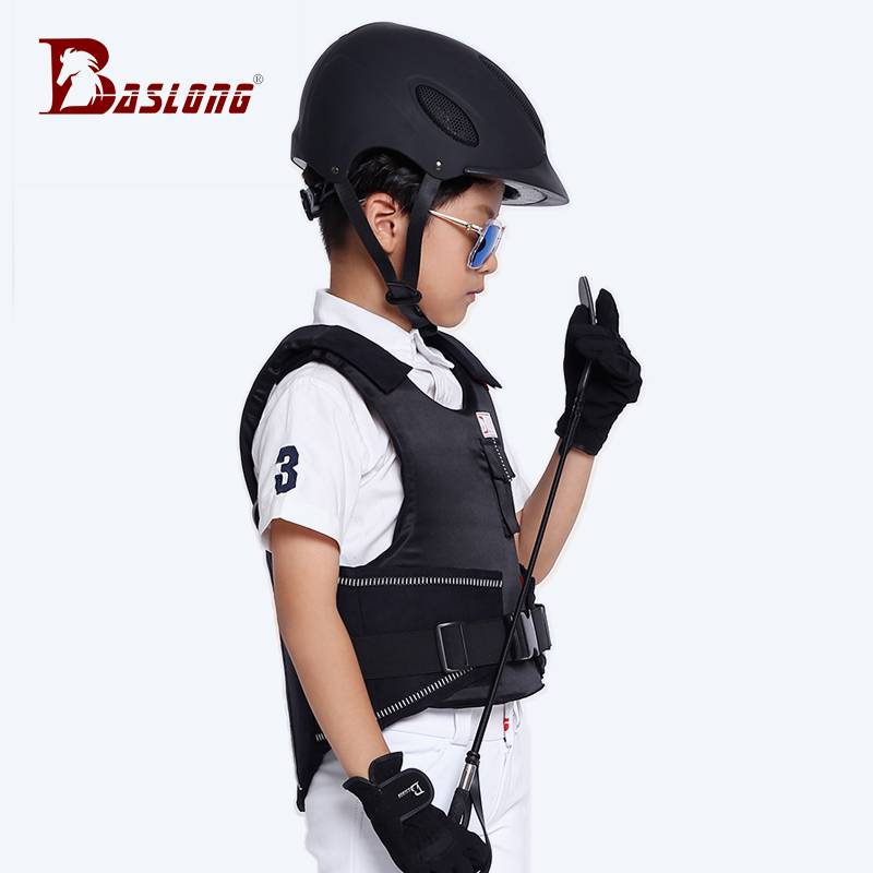 A child's vest on horseback to protect the horse's vest from all the shock-proof buffers