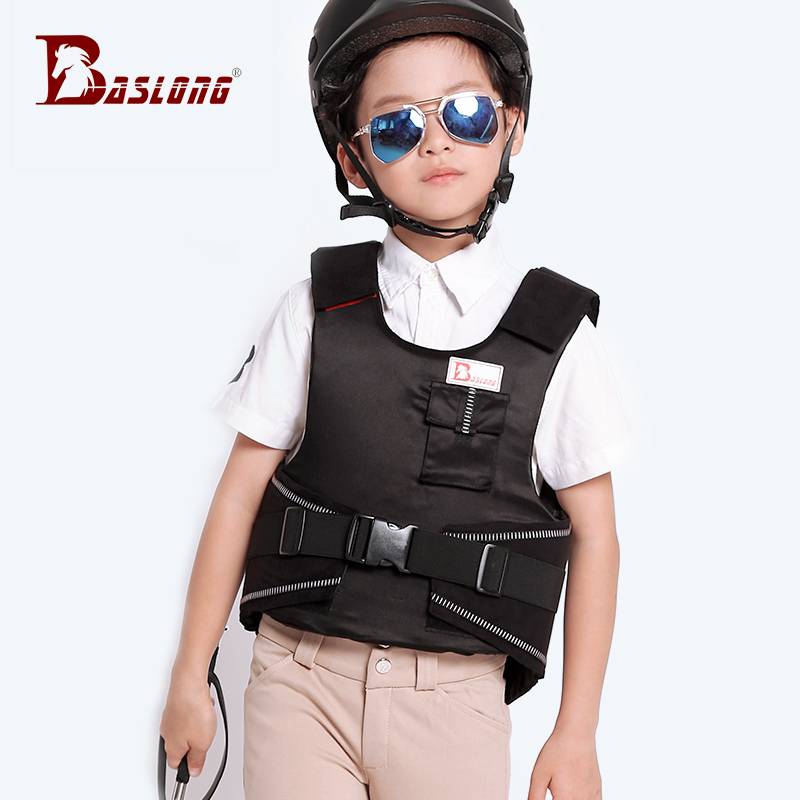 A child's vest on horseback to protect the horse's vest from all the shock-proof buffers
