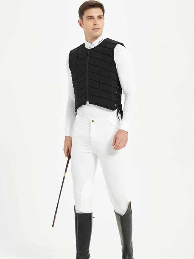 Horse armored children and adults riding armored knights' clothing and horseback vests