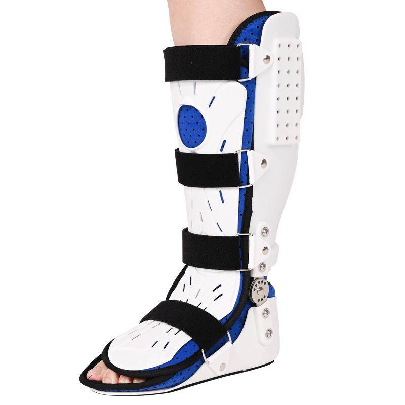 An ankle-fixed arm broken to an ankle