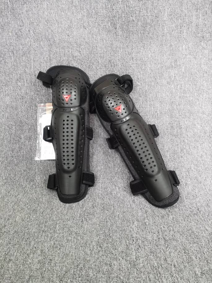 Dennis motorcycle riding service inner chest care, chest care, shoulder care, inside and outside the shoulder, knee and elbow, elbow and grinding protective gear