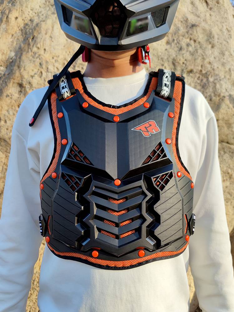 Veteran motorbike protection for chest protection against fall-back-crash-landing vehicle puller general