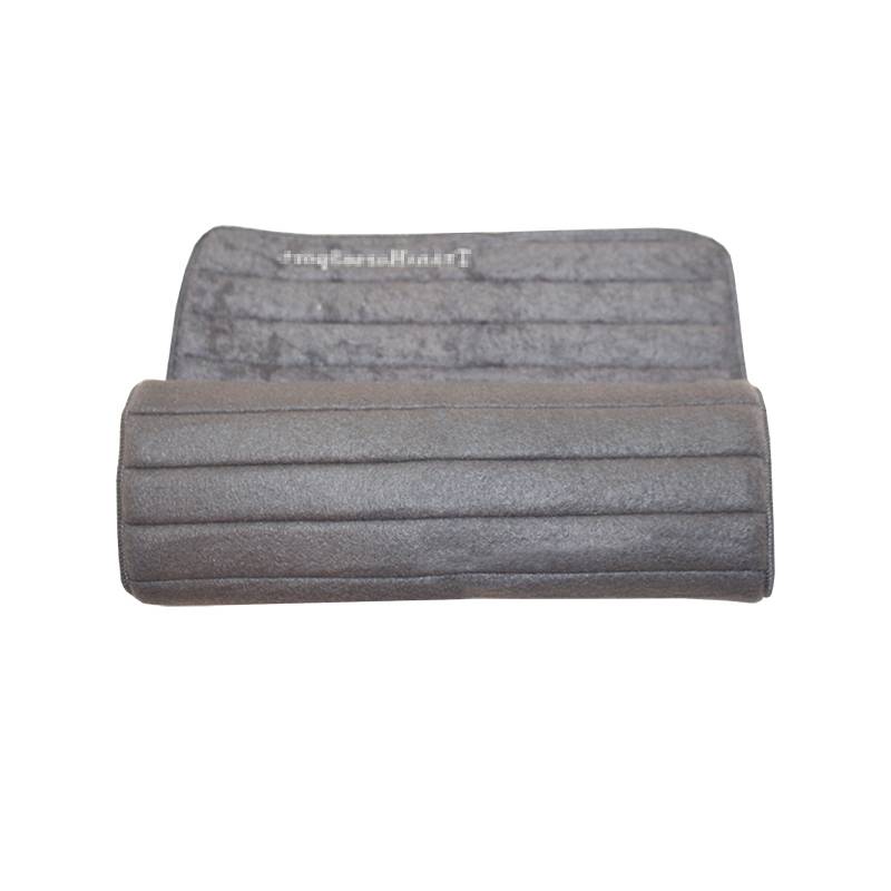 The graft graft liner to protect the memory of the thongs and the horse is soft