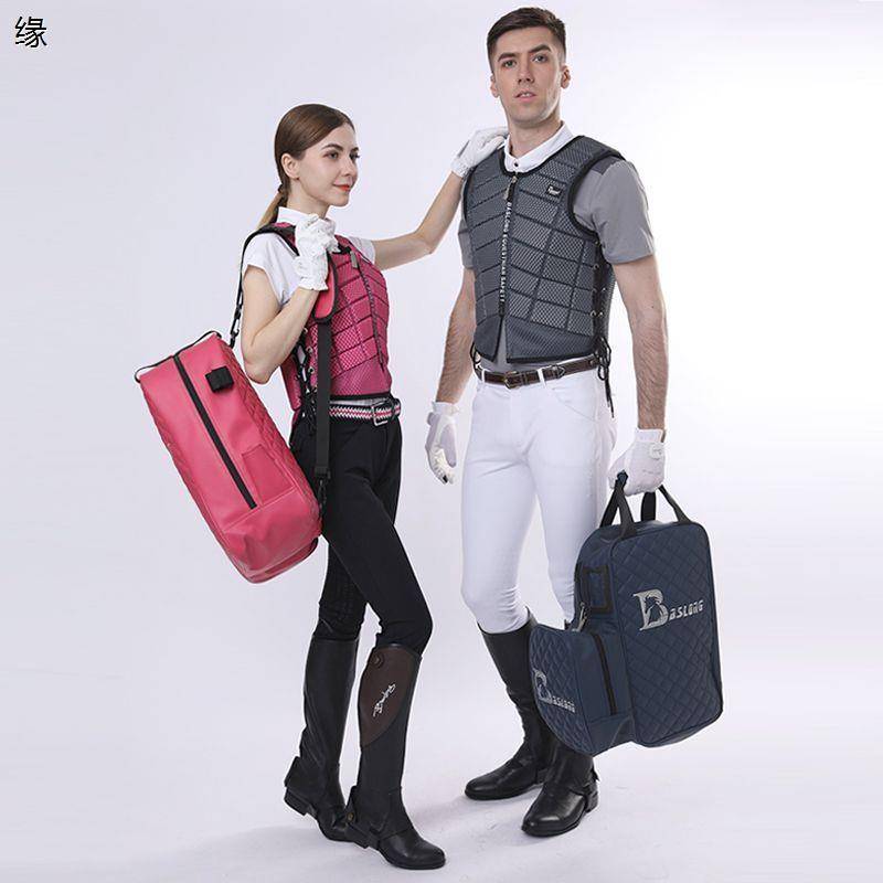 Spring and Summer Equestrian suit adult equestrian equipment with short -sleeved T -shirt horse pants horse boots gloves helmet armored knight bag