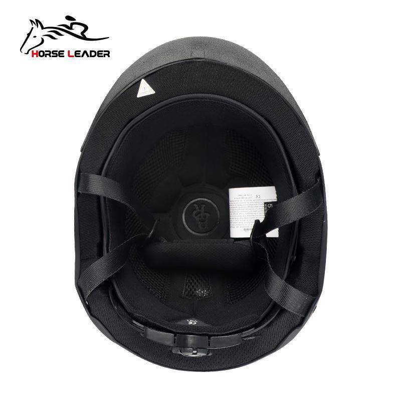 The horse helmets regulate the general cycling of young men and women, and the props of the horse