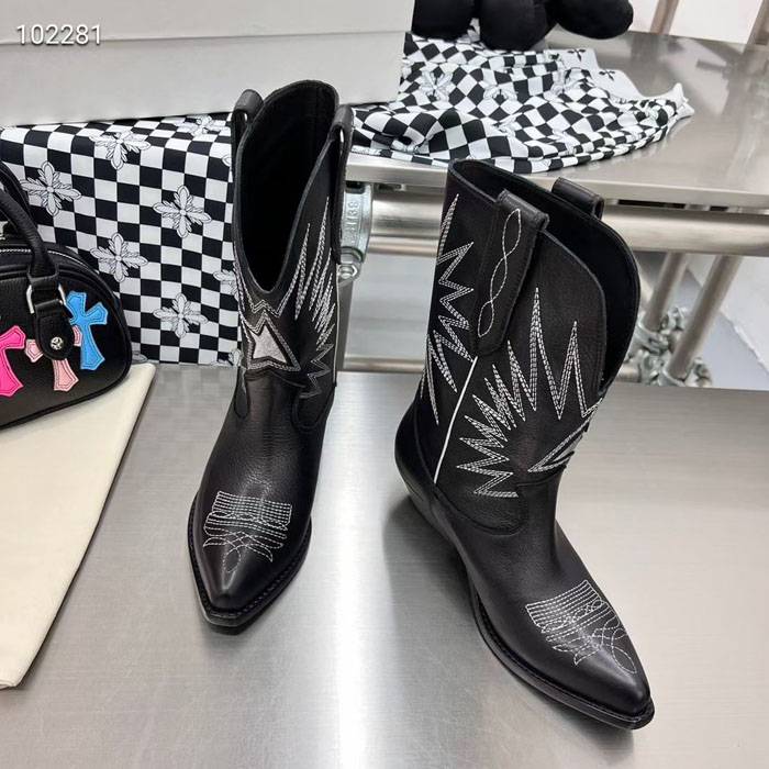 Electric Embroidered Western denim horses boots 2022 European and American new autumn and winter pointed and pointed heel short tube V -mouth sleeve knight boots