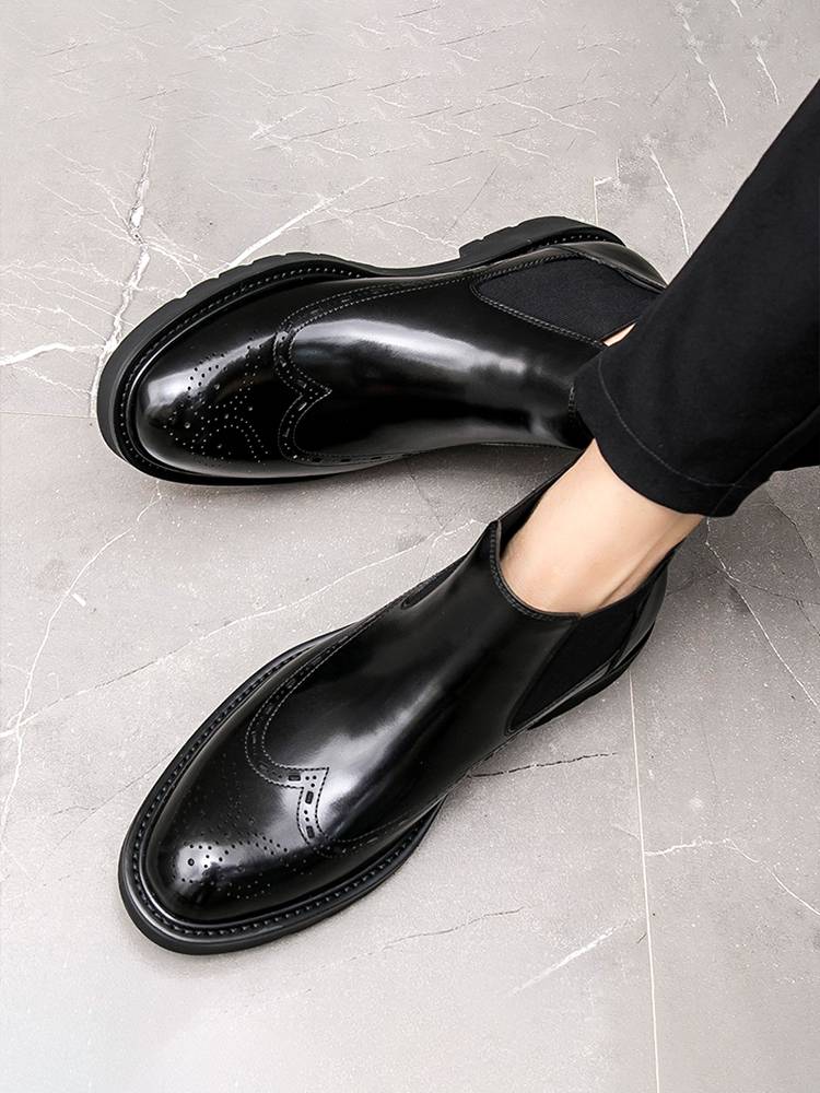 Chelsea boots men's leather leather British high -top business leather shoes Brok carved casual short boots men's Martin leather boots