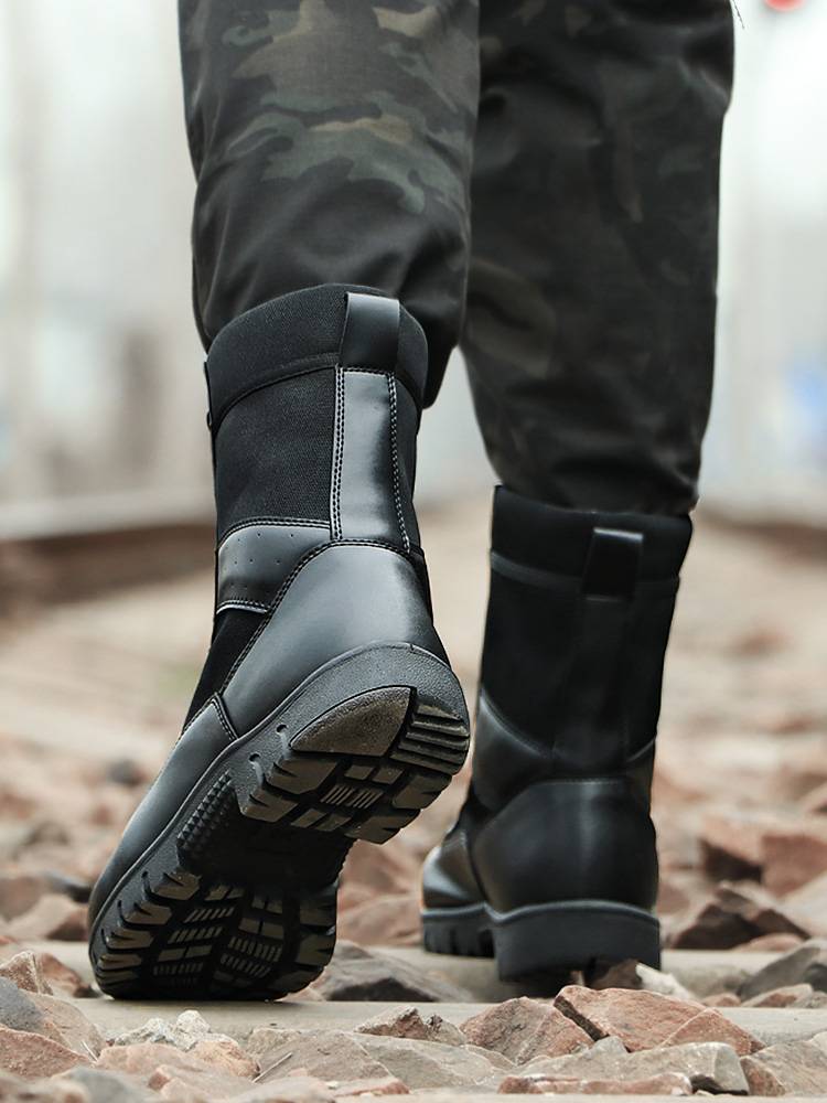 New type of combat boots men's super light breathable tactical shock -absorbing CQB combat boots tender -resistant security training boots