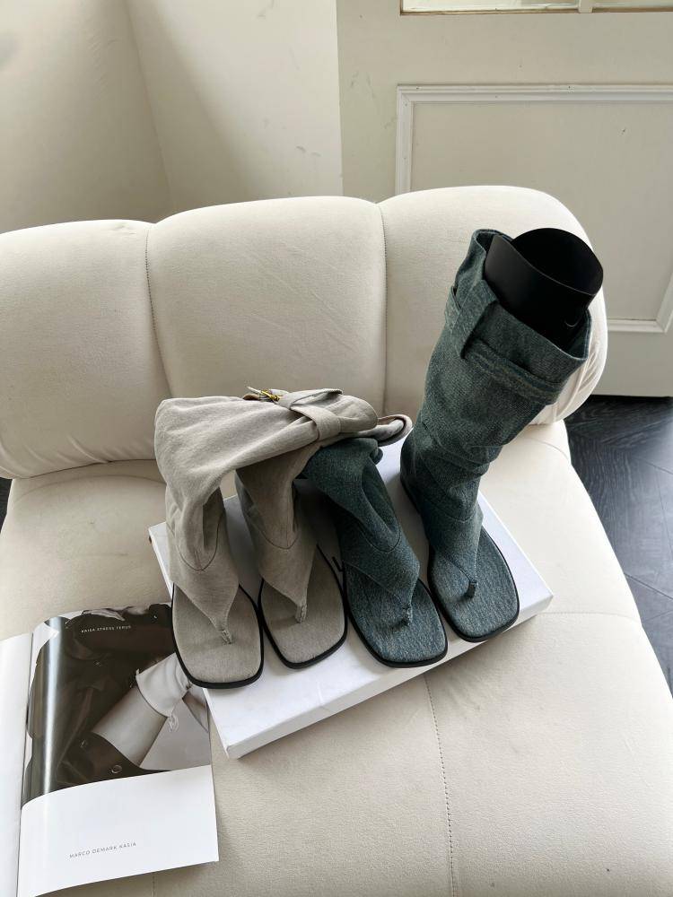 Song Xixi 2024 new pinching jelly boots in summer pinching sandals in summer increased flat denim cloth pile boots and boots