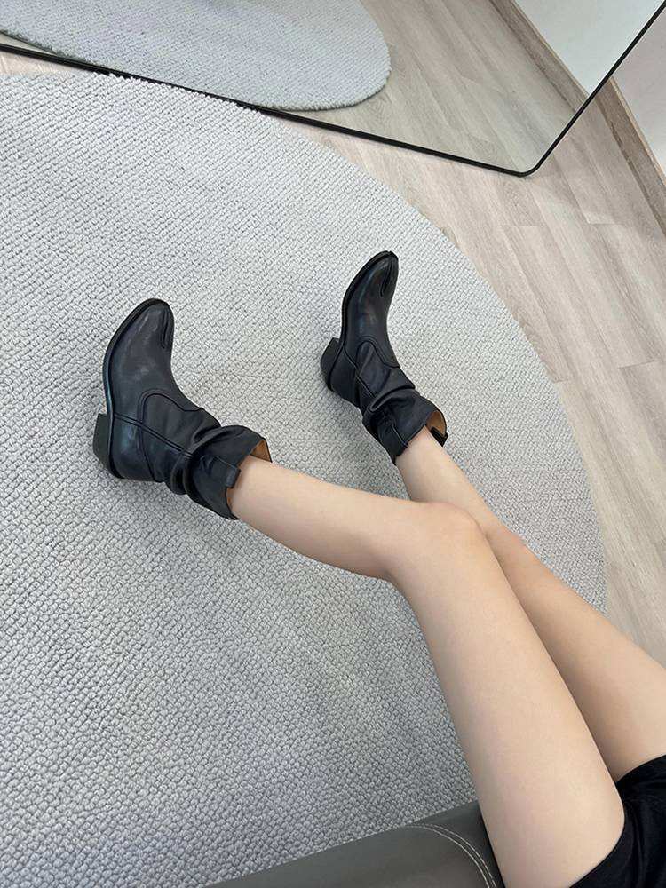 Cater ~ Mona Yang Mi The same retro tabi split toe boots female leather fold boots female horseshoe trotters boots