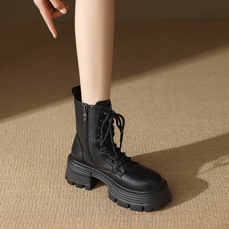 Sweet -bottom Martin Boots Female 2024 New Autumn and Winter Plus Plus British Boots Slim Boot Black Snow Boots